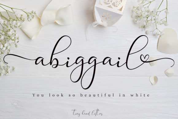 Enhance Your Brand with Abiggail: A Sweet and Elegant Font